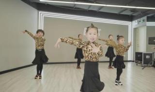 大王叫我来巡山舞蹈